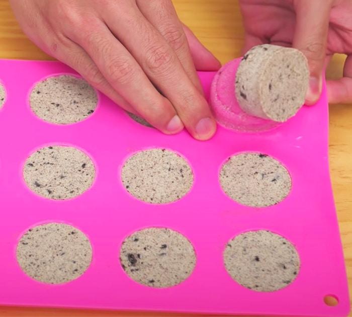 Oreo Ice Cream Sandwich Recipe | Dessert Recipes