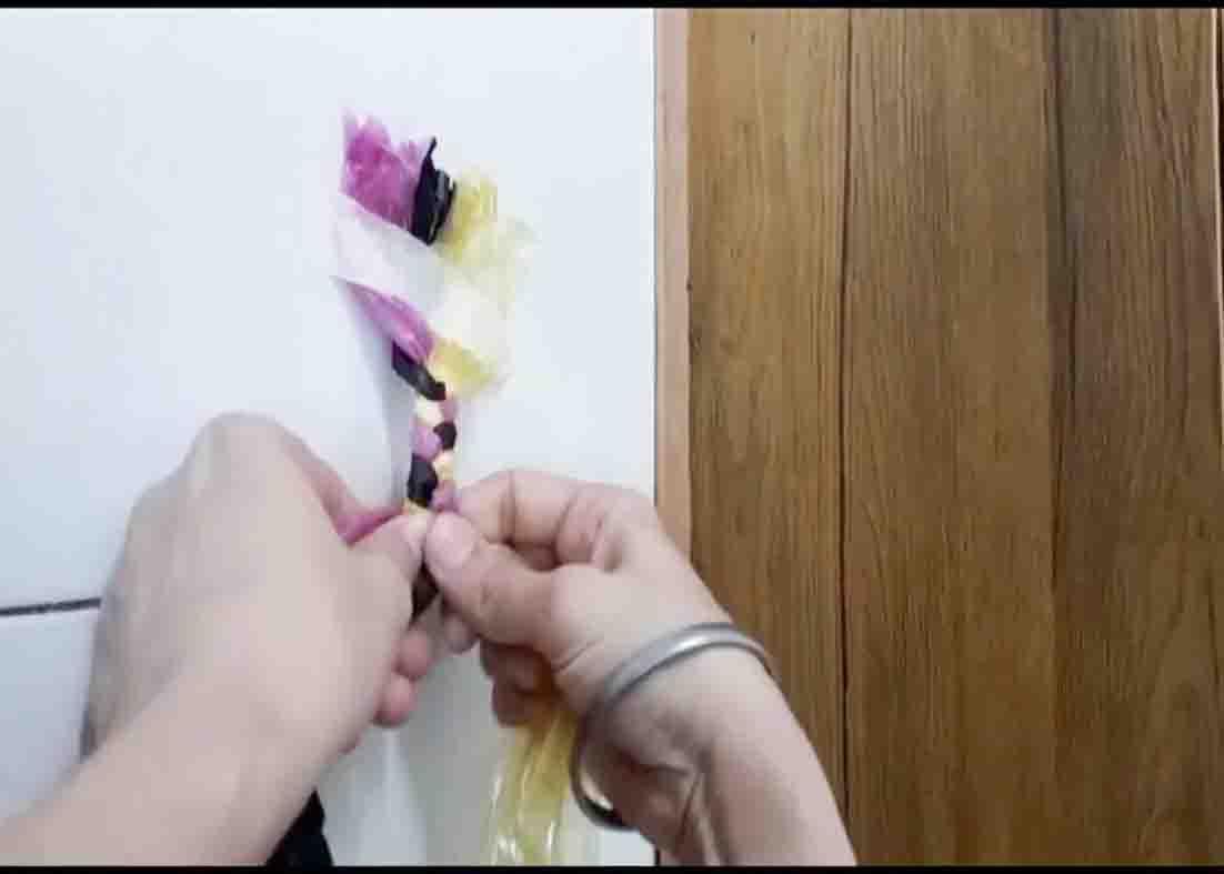 Braiding the plastic bags
