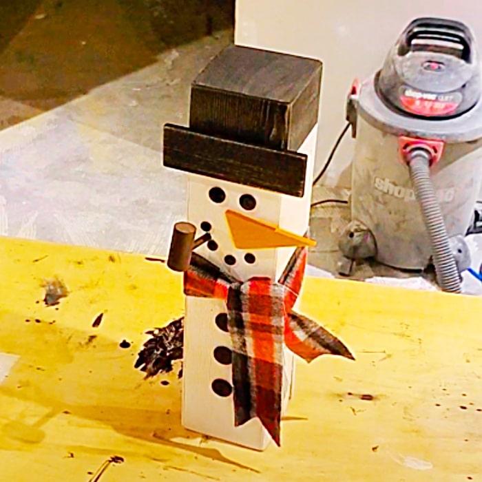 Easy Woo Snowman - Holiday Yard Decor - Porch Decor