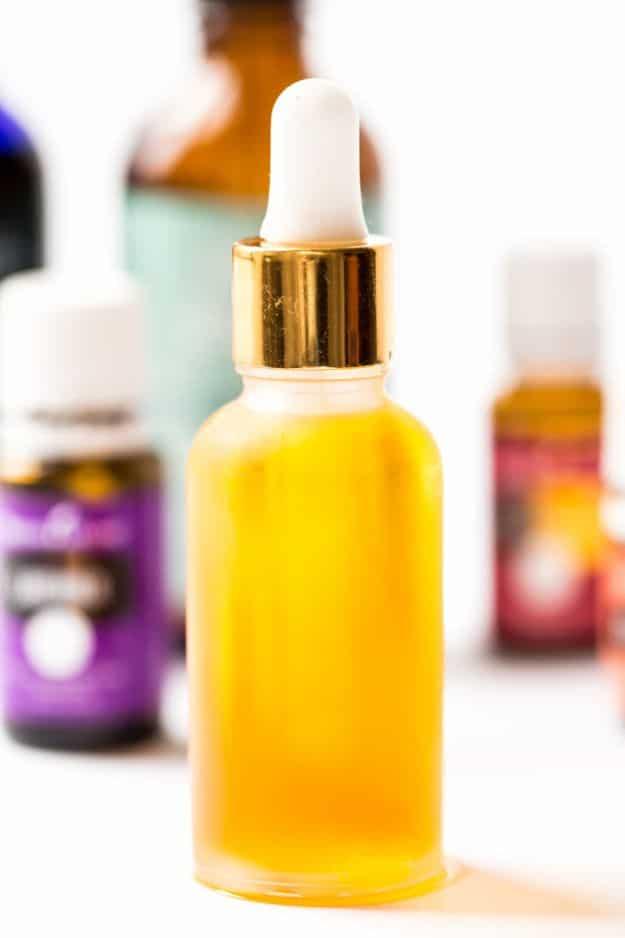 DIY Essential Oil Recipes and Ideas - Everyday DIY Facial Serum - Cool Recipes, Crafts and Home Decor to Make With Essential Oil - Diffuser Projects, Roll On Prodicts for Skin - Re