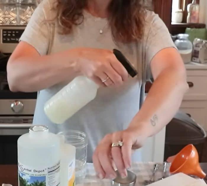 How to Make a Mosquito and Tick Repellent