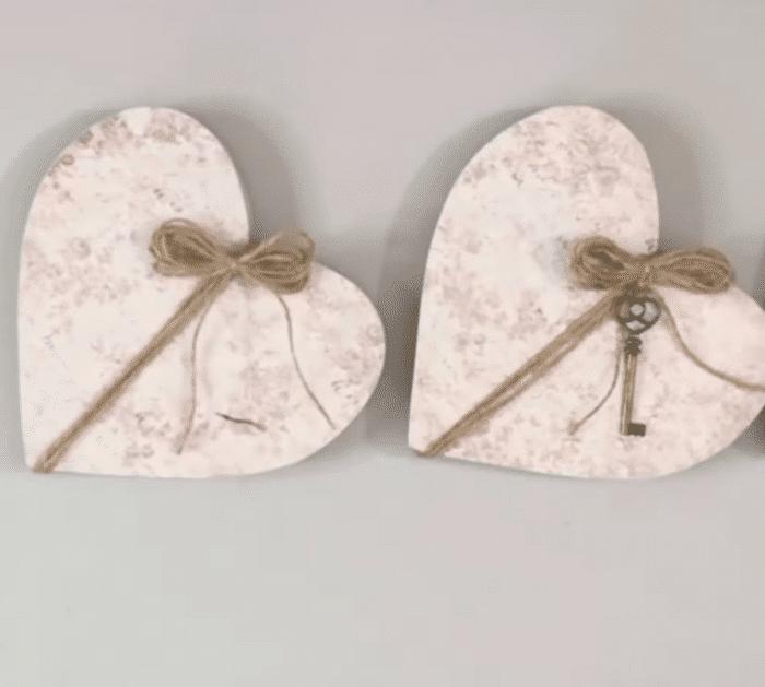How to Make Shabby Chic Valentine Decor