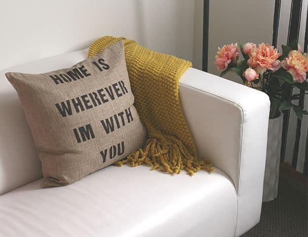 Inexpensive DIY Gifts for Family | Easy Stenciling Ideas for the Home | Cute DIY Pillows with Quotes | DIY Projects & Crafts by Sueeye#diygifts #christmas #diy #gifts