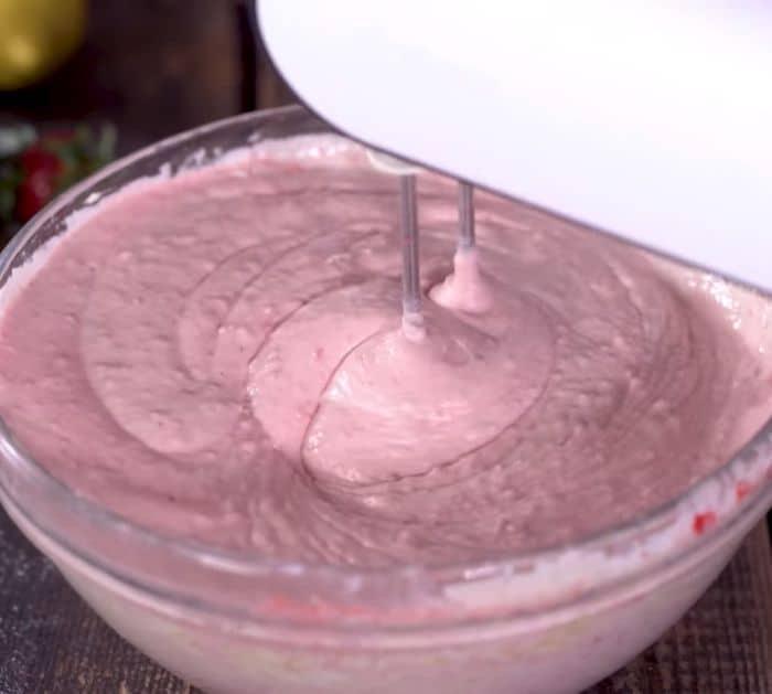 Easy Strawberry Lemon Bundt Cake Ingredients
