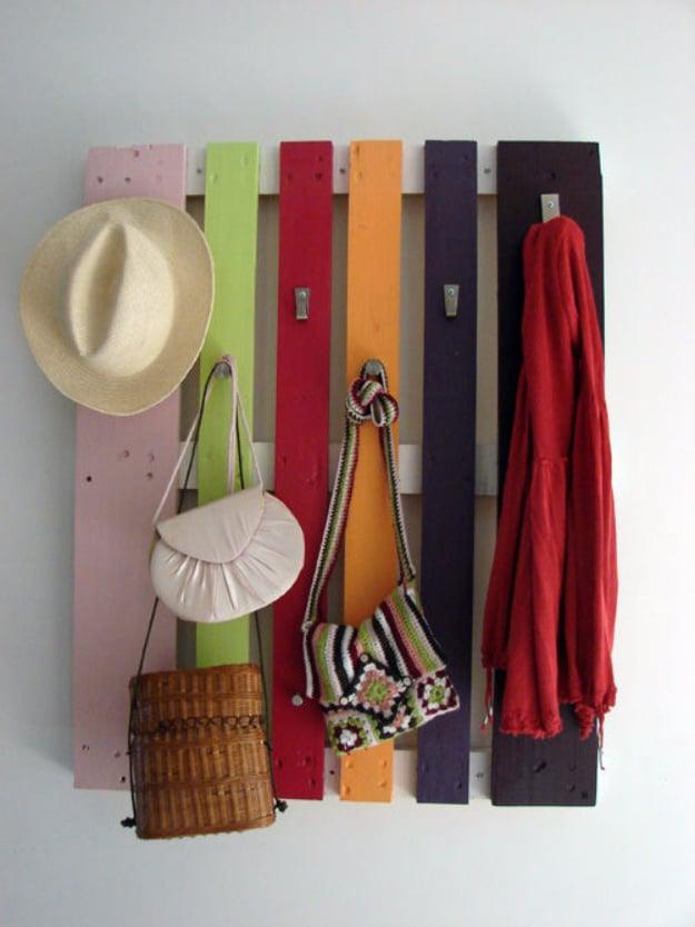 Colorful Pallet Coat Rack, an idea worth saving for later and a budget friendly way to update a room