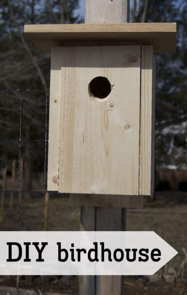DIY Bird Houses - DIY Simple Birdhouse - Easy Bird House Ideas for Kids and Adult To Make - Free Plans and Tutorials for Wooden, Simple, Upcyle Designs, Recycle Plastic and Creativ