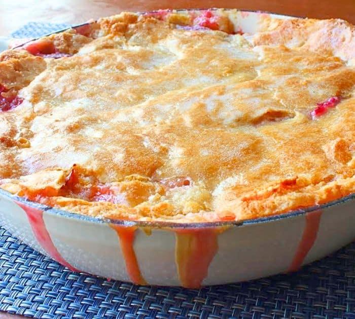 How to Make Crispy Peach Cobbler