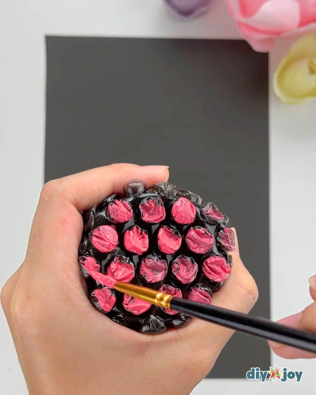 Flower Painting — flower painting idea using bubble wrap