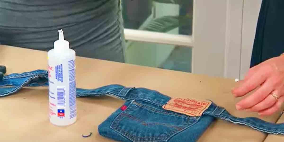 She Recycles Levis For A Useful Item That Is Convenient When You Need To Be Handsfree!