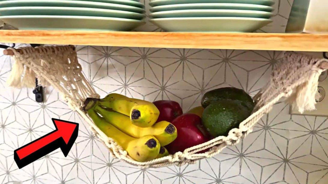 How to Make a Macramé Fruit Hammock