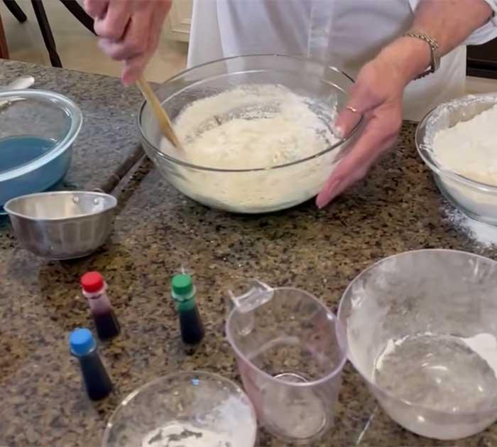 Homemade Play Dough - Easy Kid Crafts