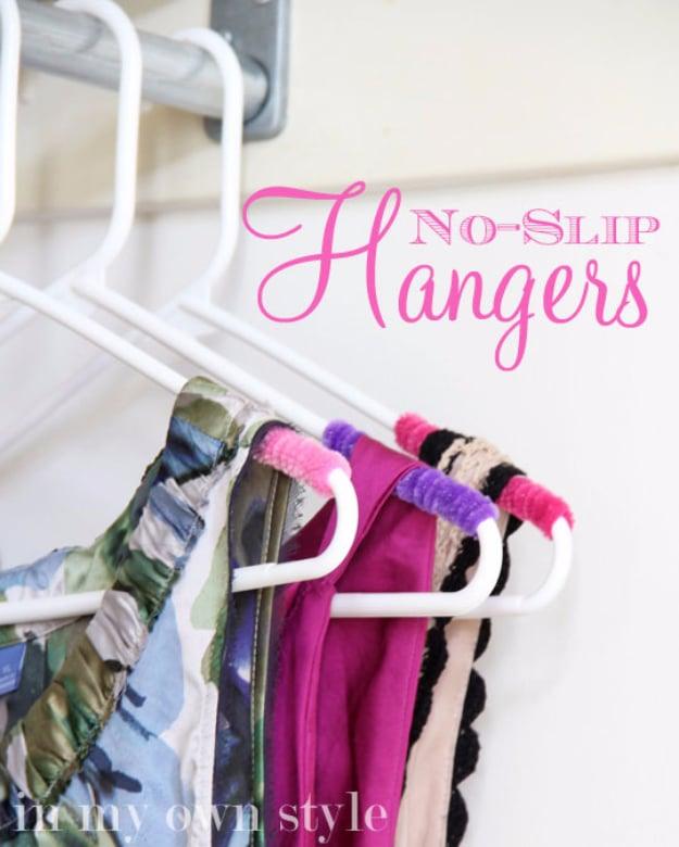 No Slip Hangers, a project that takes less than an afternoon and a smart way to make the most of a small space