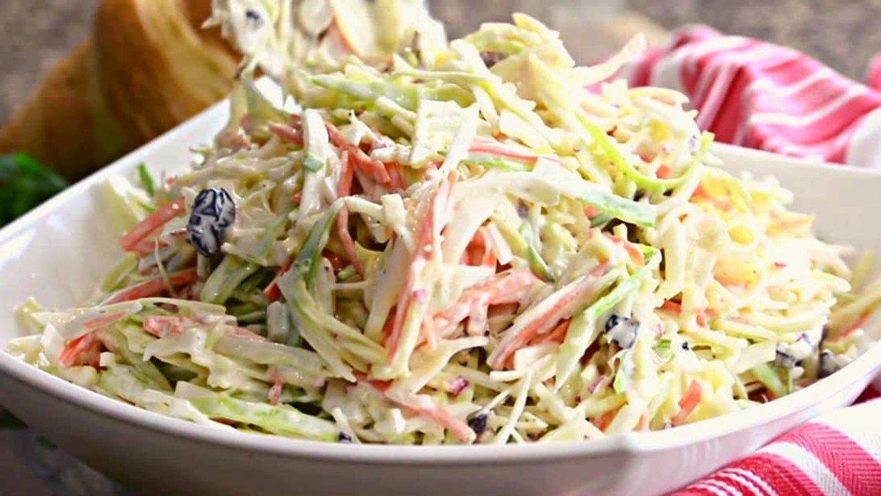Easy-to-Make Fresh Apple Raisin Coleslaw