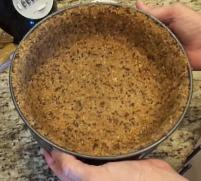 Easy To Make Peanut Butter Pie With Pretzel Crust