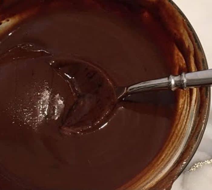 Easy Way To Dye Your Hair Using Coffee