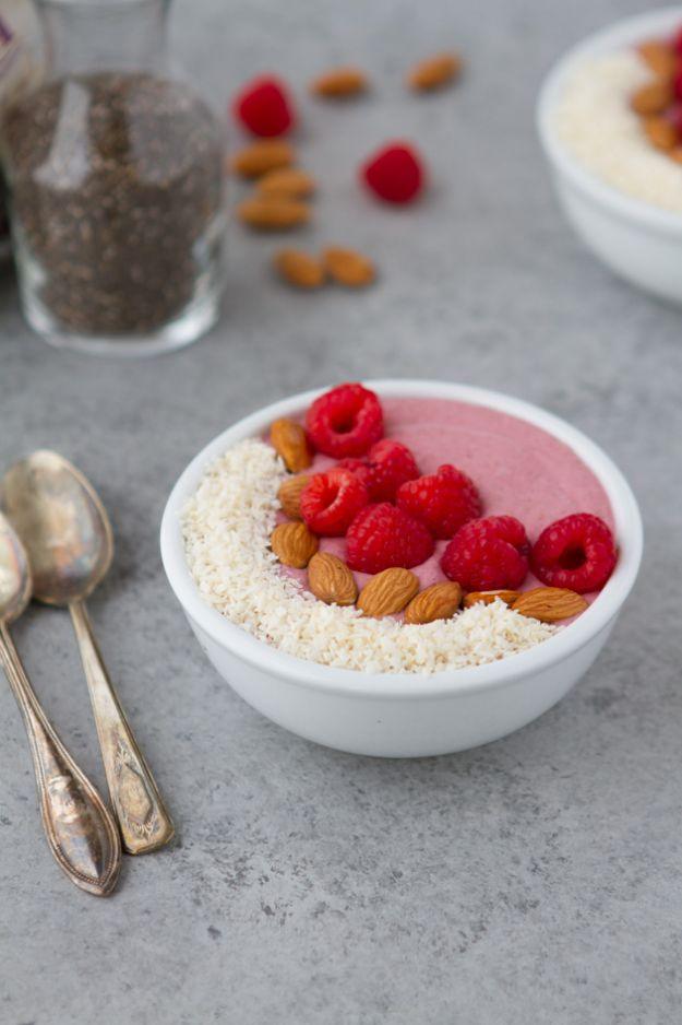 Keto Breakfast Recipes - Keto Raspberry Breakfast Pudding Bowl - Low Carb Breakfasts and Morning Meals for the Ketogenic Diet - Low Carbohydrate Foods on the Go - Easy Crockpot Rec