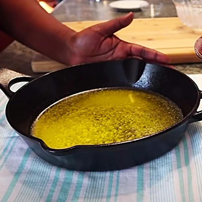 How To Make Cornbread - Corn Muffin Mix Hack - Easy Cornbread Recipe