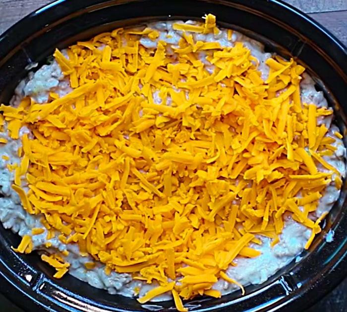 Make this crockpot Tater Tot casserole with green beans