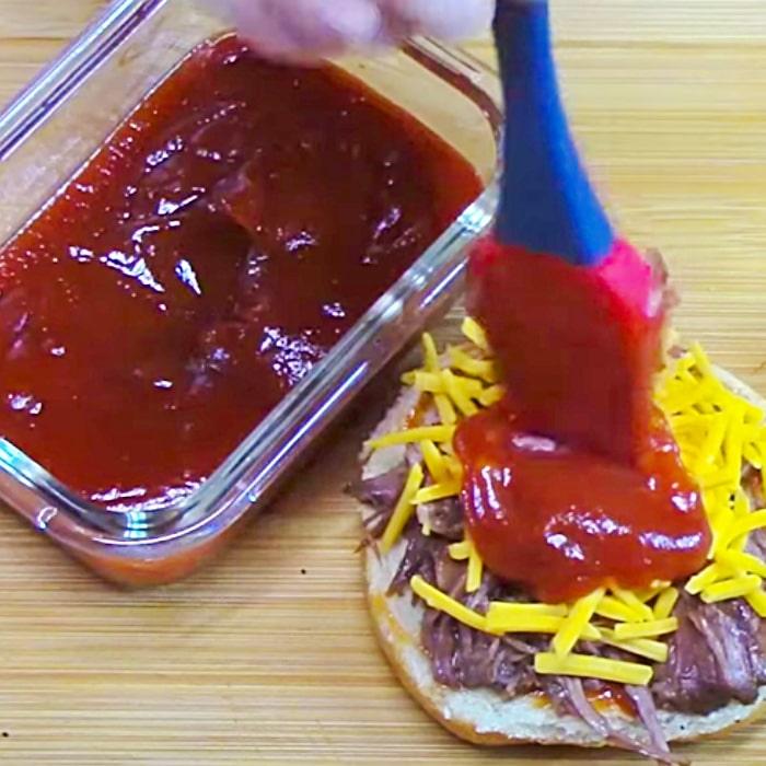 Crockpot Beef And Cheddar Arbys Copycat Recipe - Crockpot Ideas - Easy Meal Recipes