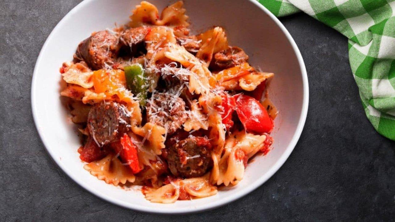 One-Pot Sausage and Peppers Pasta