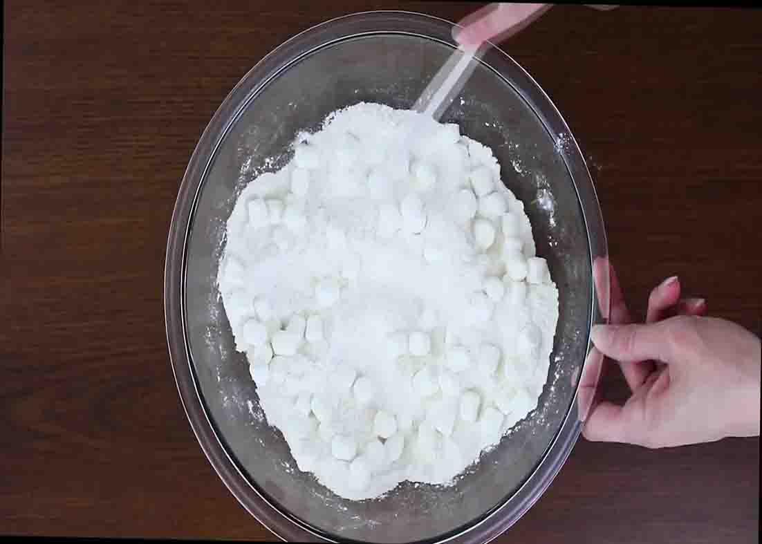 Mixing the dry ingredients for the Dr. Pepper cake recipe