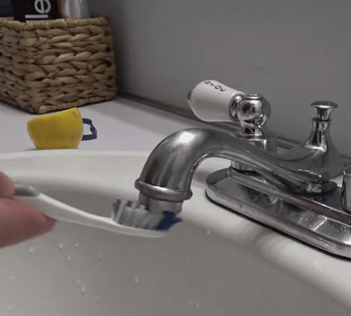 Easy Faucet Limescale Cleaning Hack
