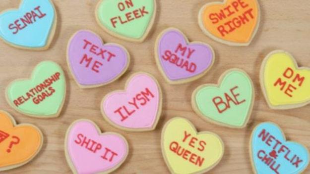 DIY Valentines Day Cookies - Valentines Heart Cookies - Easy Cookie Recipes and Recipe Ideas for Valentines Day - Cute DIY Decorated Cookies for Kids, Homemade Box Cookies and Bouq