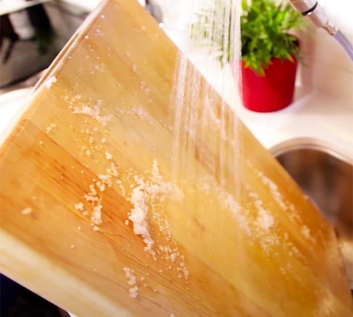 How To Deep Clean a cutting. board - how to deodorize a cutting board - wooden cutting board cleaning tips