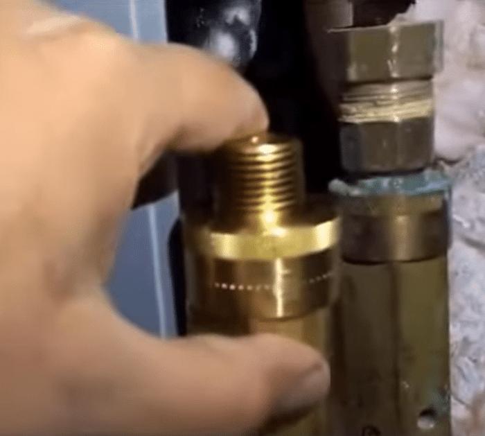 Easy Cockroach Repellent Hack