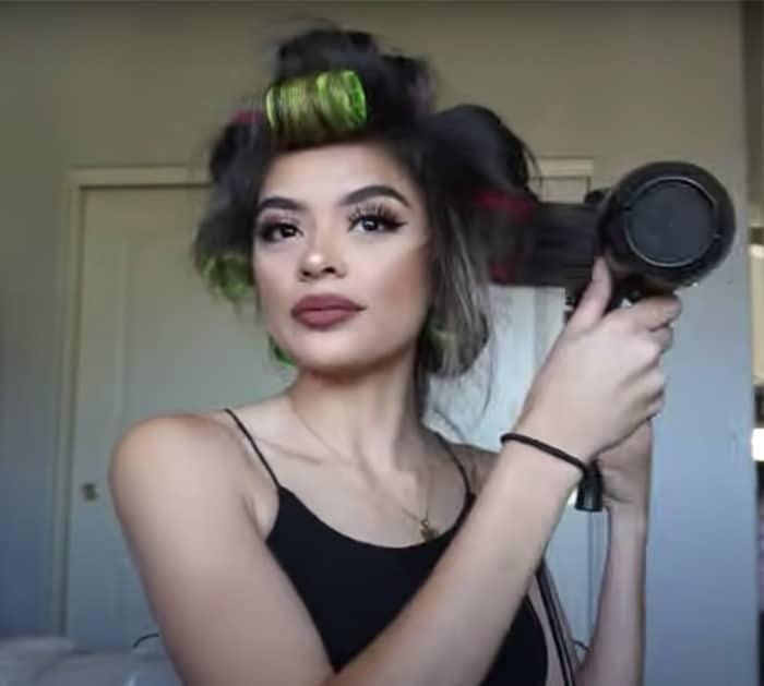 how to get bouncy hair with rollers