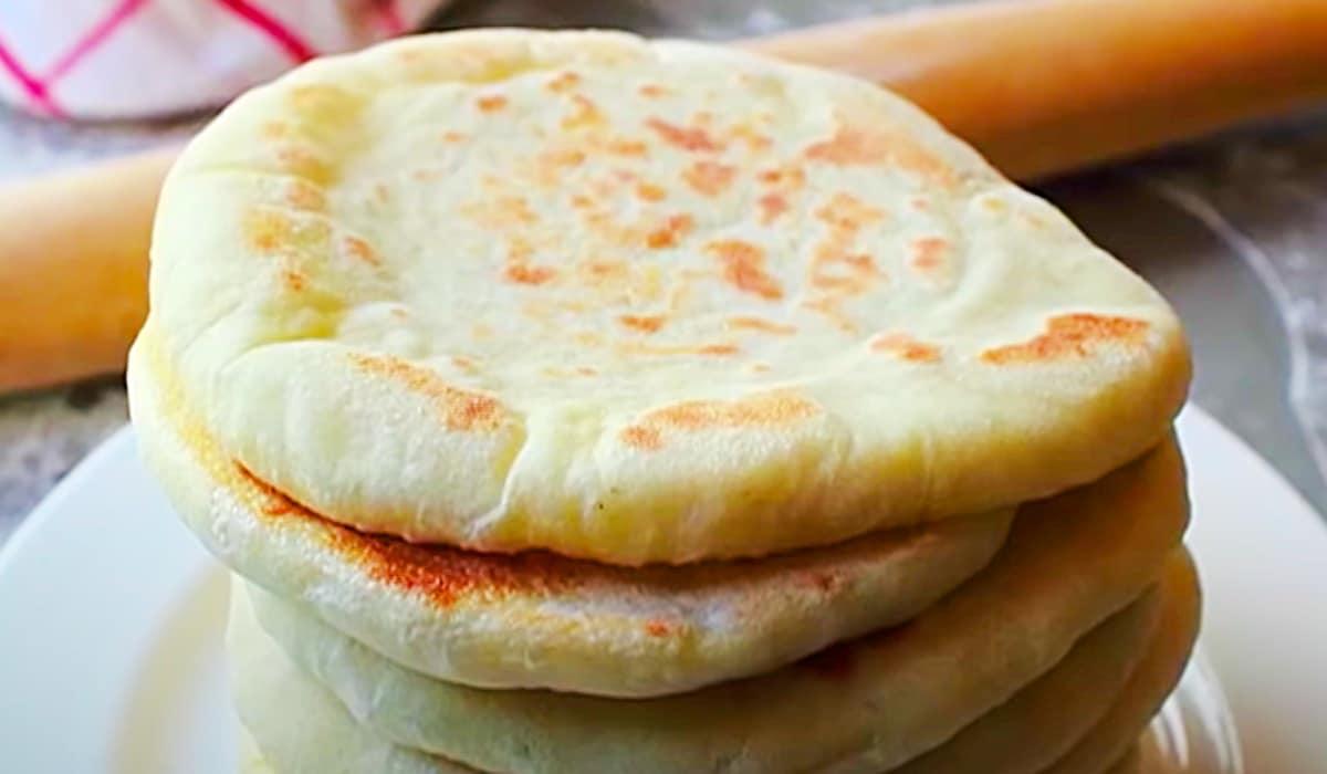 Easy Homemade Pita Bread Recipe