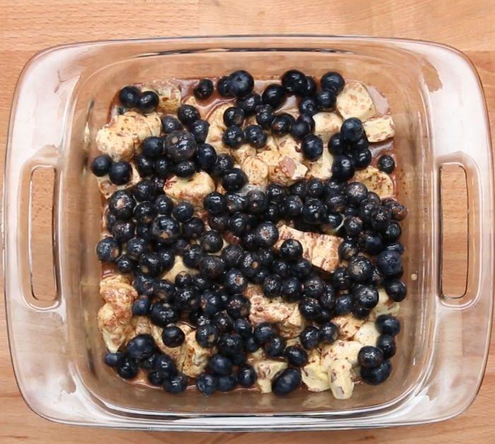 How to Make Blueberry Cinnamon Roll Bake