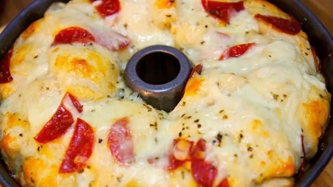 Super Easy Pull-Apart Pizza Bread Recipe