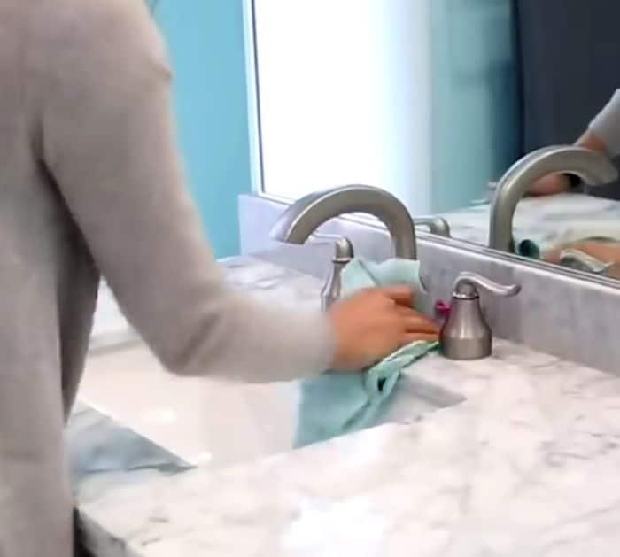 Easy Bathroom Cleaning Routine Tutorial