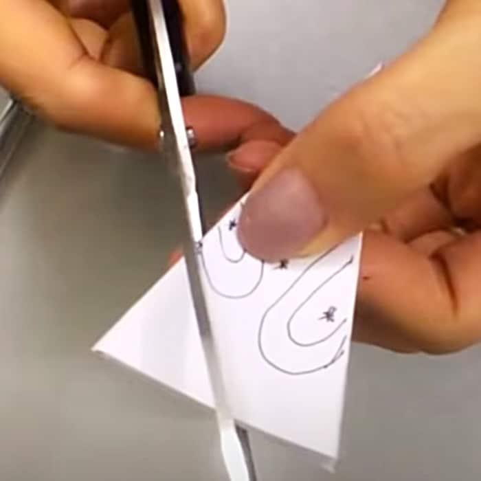 Winter Decor Ideas - Paper Making Project - DIY Snowflake