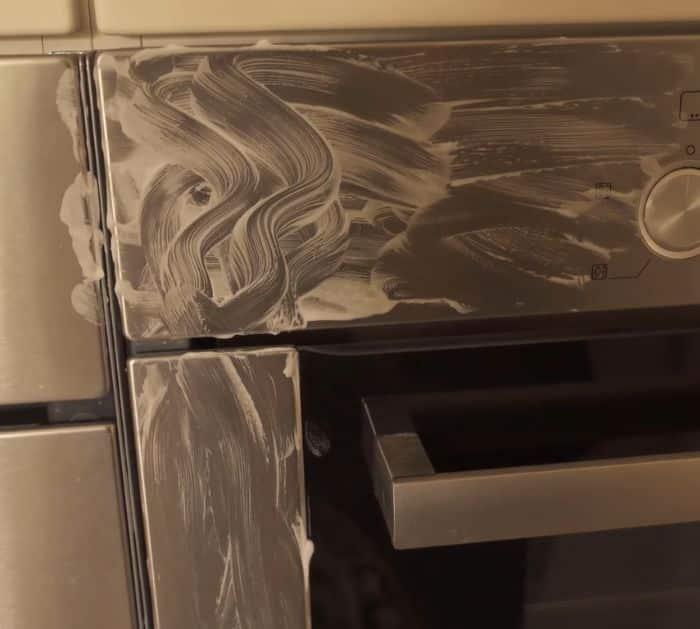 Cleaning Tricks with Shaving Foam