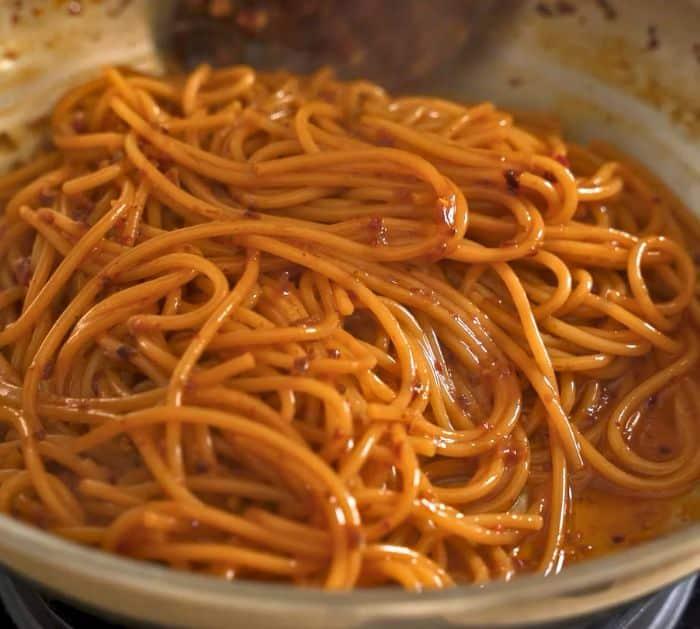 How to Make Spicy Spaghetti Pasta