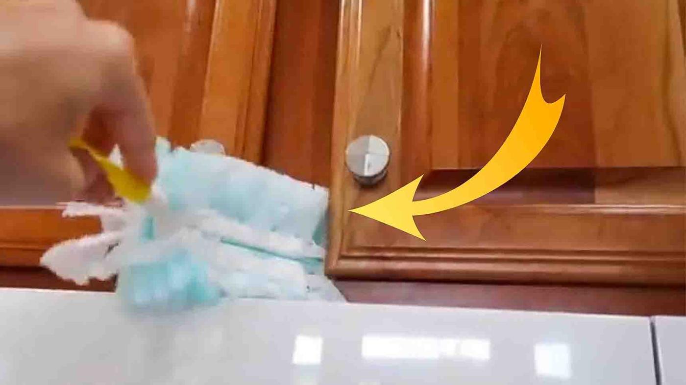 How To Remove Thick Grease From Kitchen Cabinets