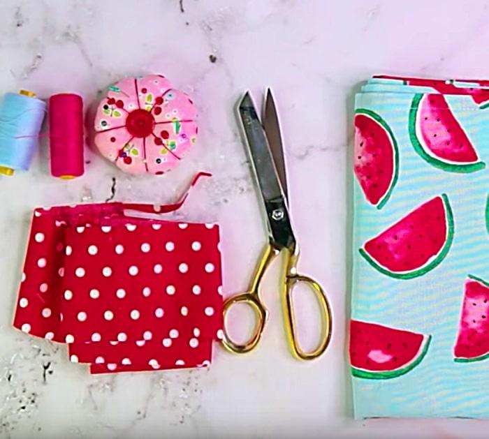 Try sewing a DIY Tea Towel Apron