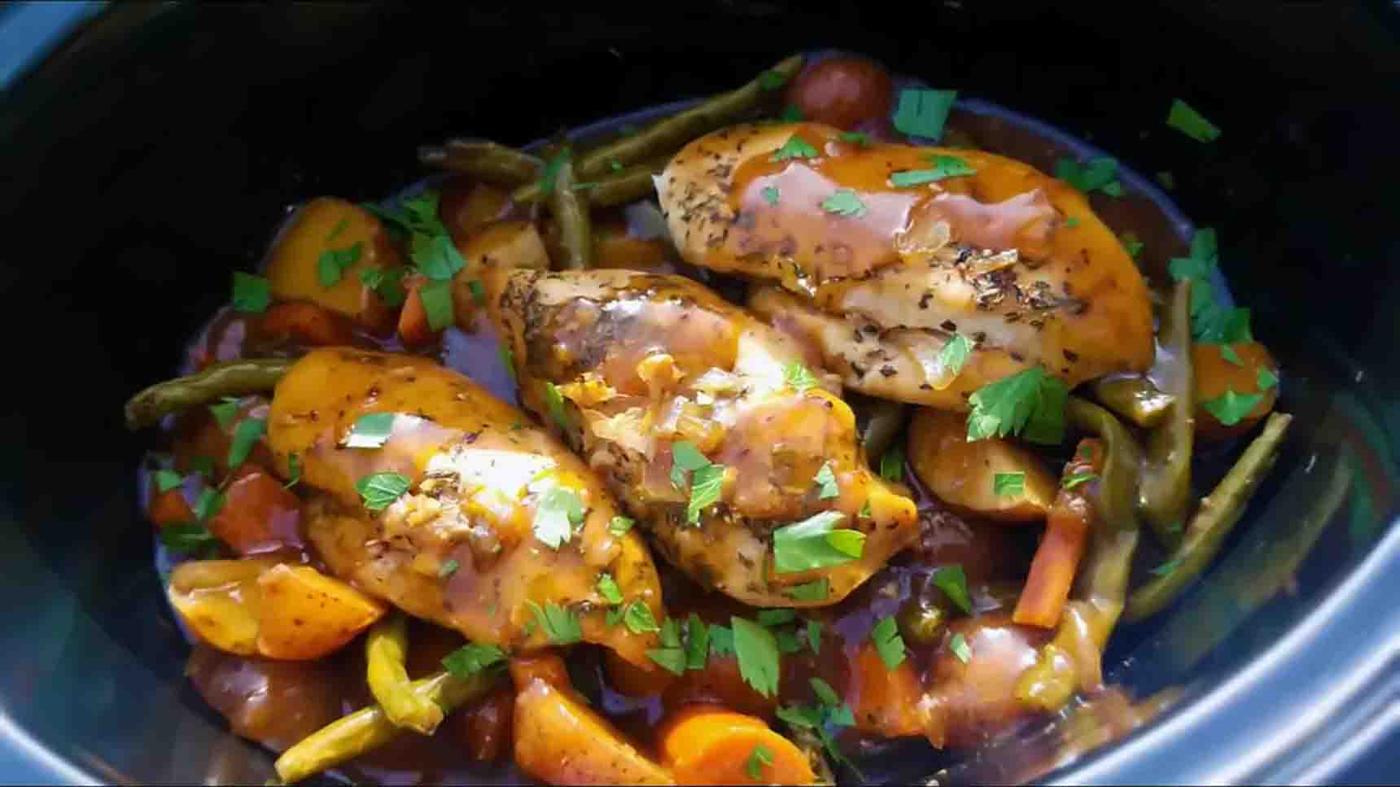Slow Cooker Honey Garlic Chicken & Veggies