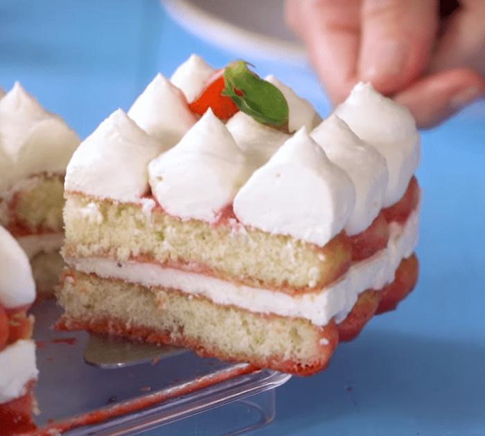 How to Make Strawberry Tiramisu