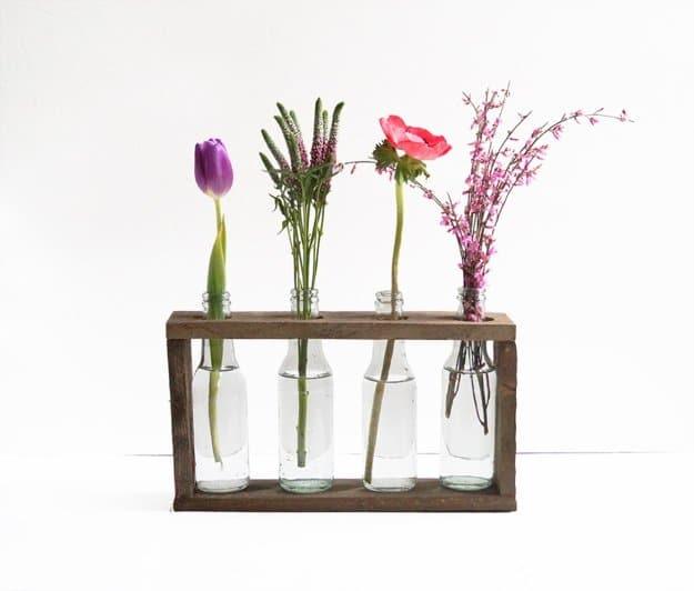 DIY Pallet Furniture Ideas - DIY Pallet Bottle Vase Holder - Best Do It Yourself Projects Made With Wooden Pallets - Indoor and Outdoor, Bedroom, Living Room, Patio. Coffee Table,