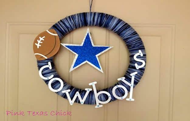 Dallas Cowboys Yarn Wreath, low key enough for a solo evening in and a charm that beats anything from a catalog