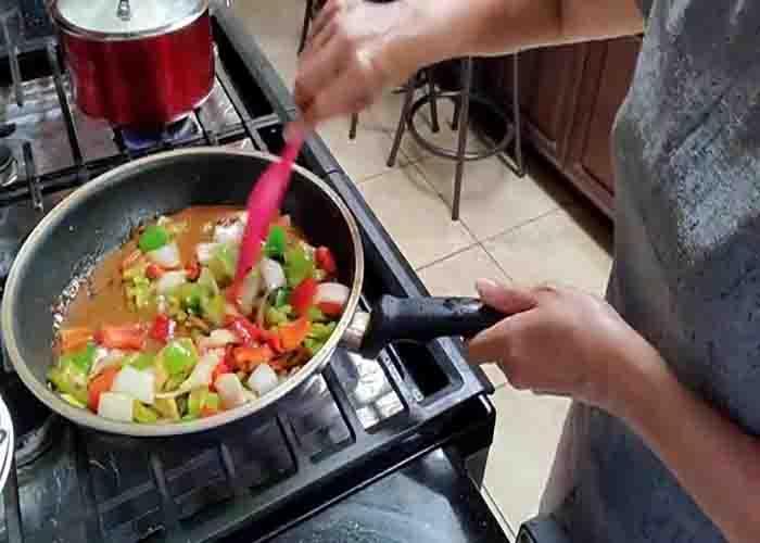 Cooking the pepper steak in one pan