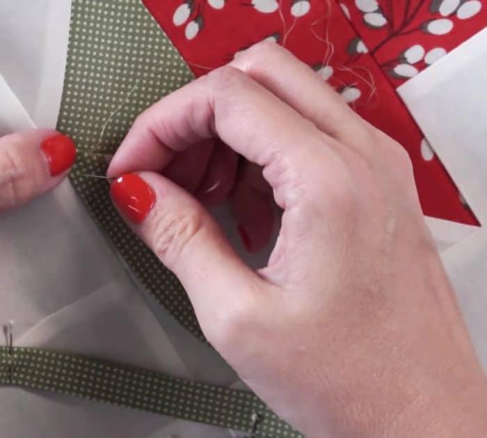 Easy to Sew Carolina Lily Quilt Block