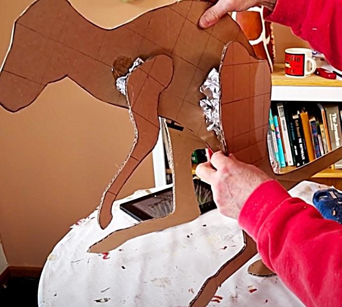 Use Foil To Make An Animal Form For Paper Mache