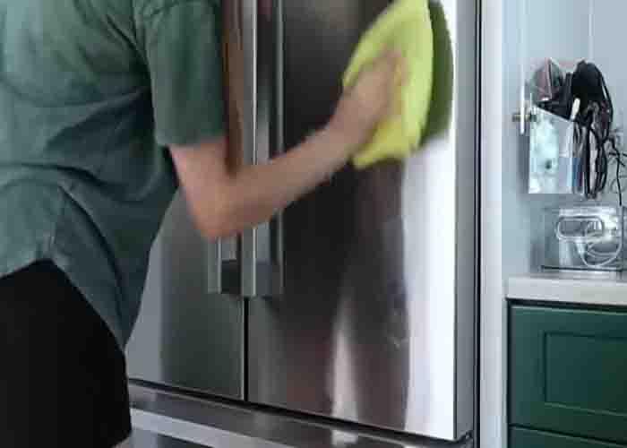 Using baby oil to make your stainless appliances shiny