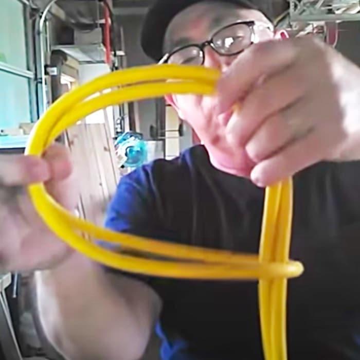 How To Wind An Extension Cord - How To Organize Tools - Easy Extension Cord Hacks