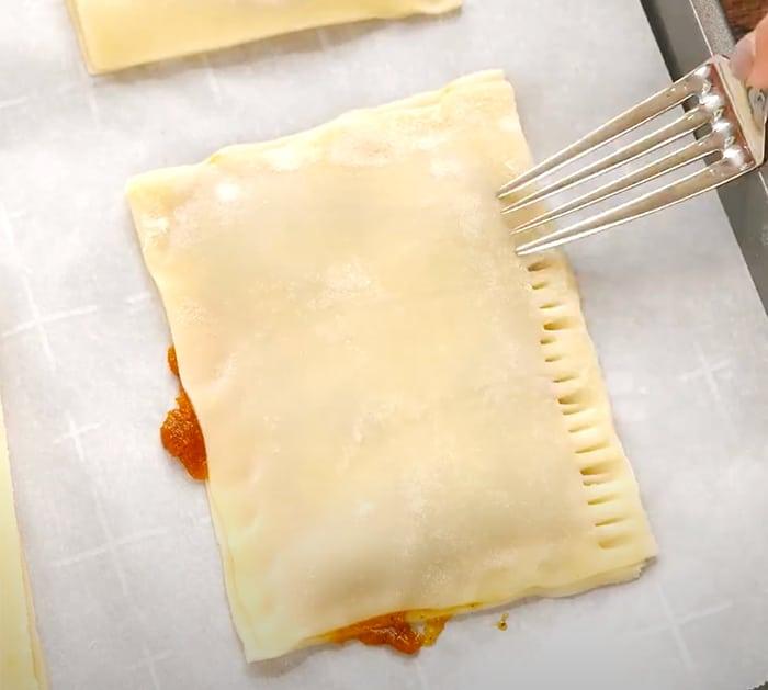 How To Make Pumpkin Pie Pop Tarts - Puff Pastry Recipes - Easy Pie Crust Dessert Recipes