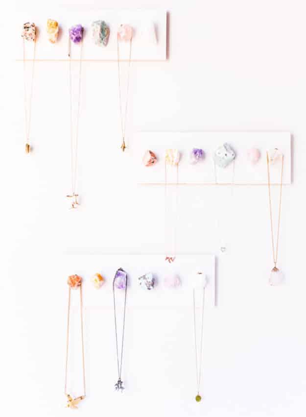 Best DIY Gifts for Teens | Easy Crafts for Teens to Make | DIY Neclace Organizer | DIY Projects & Crafts by Sueeye#diygifts #christmas #diy #gifts